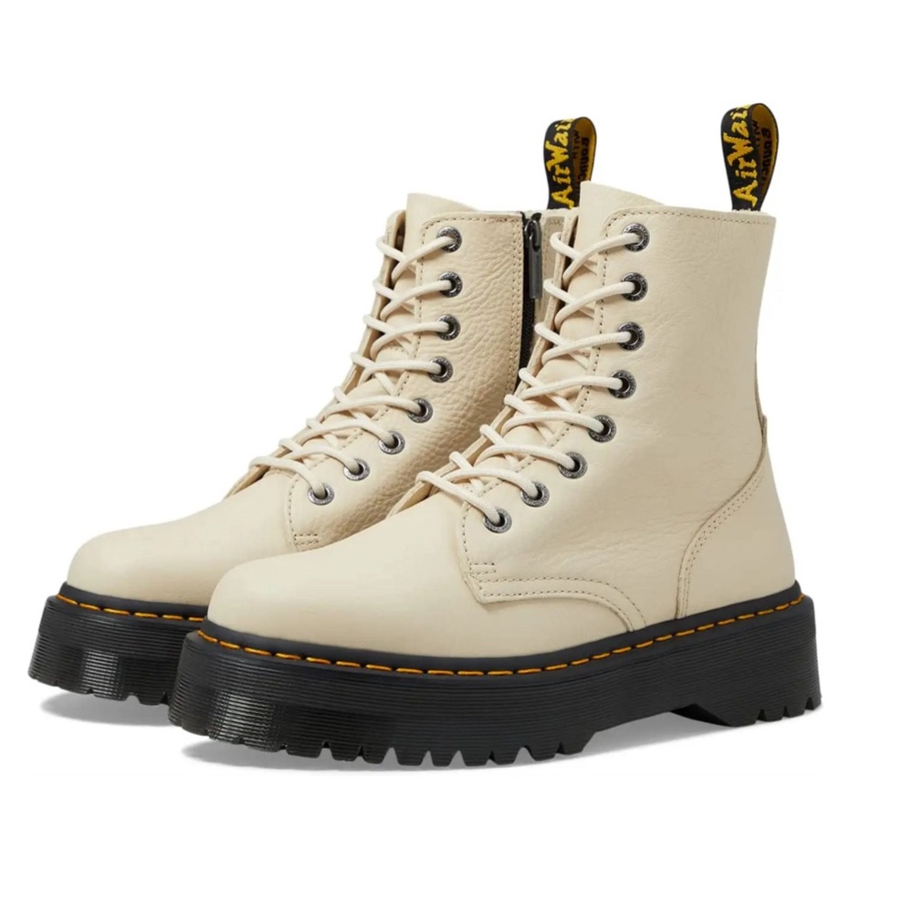 Jadon III Dr. Marten Boots Womens 6 US